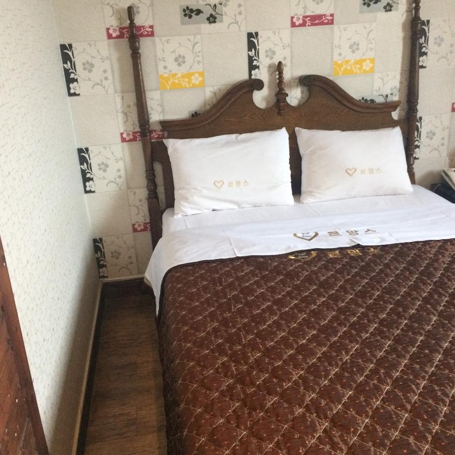 Romance Hotel Chungju Ngoại thất bức ảnh